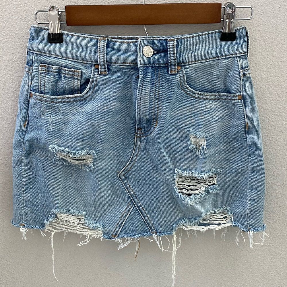 PacSun mini skirt light wash distressed denim
